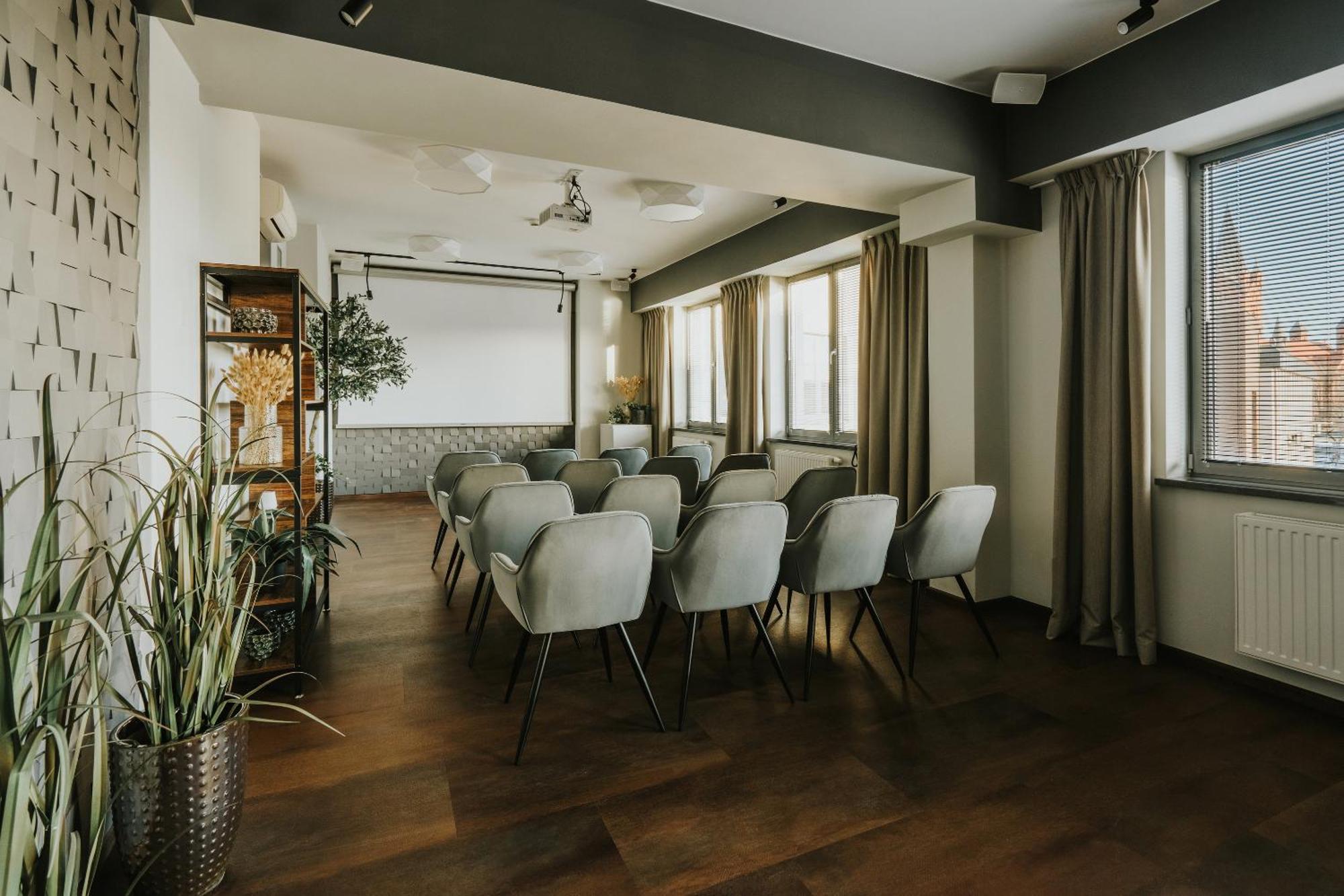 Green Hotel Иновроцлав Екстериор снимка